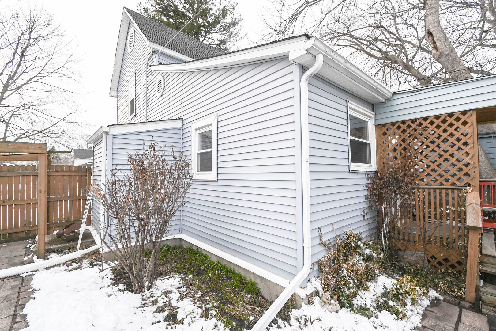 2737 Gabriel Avenue, Zion, IL 60099