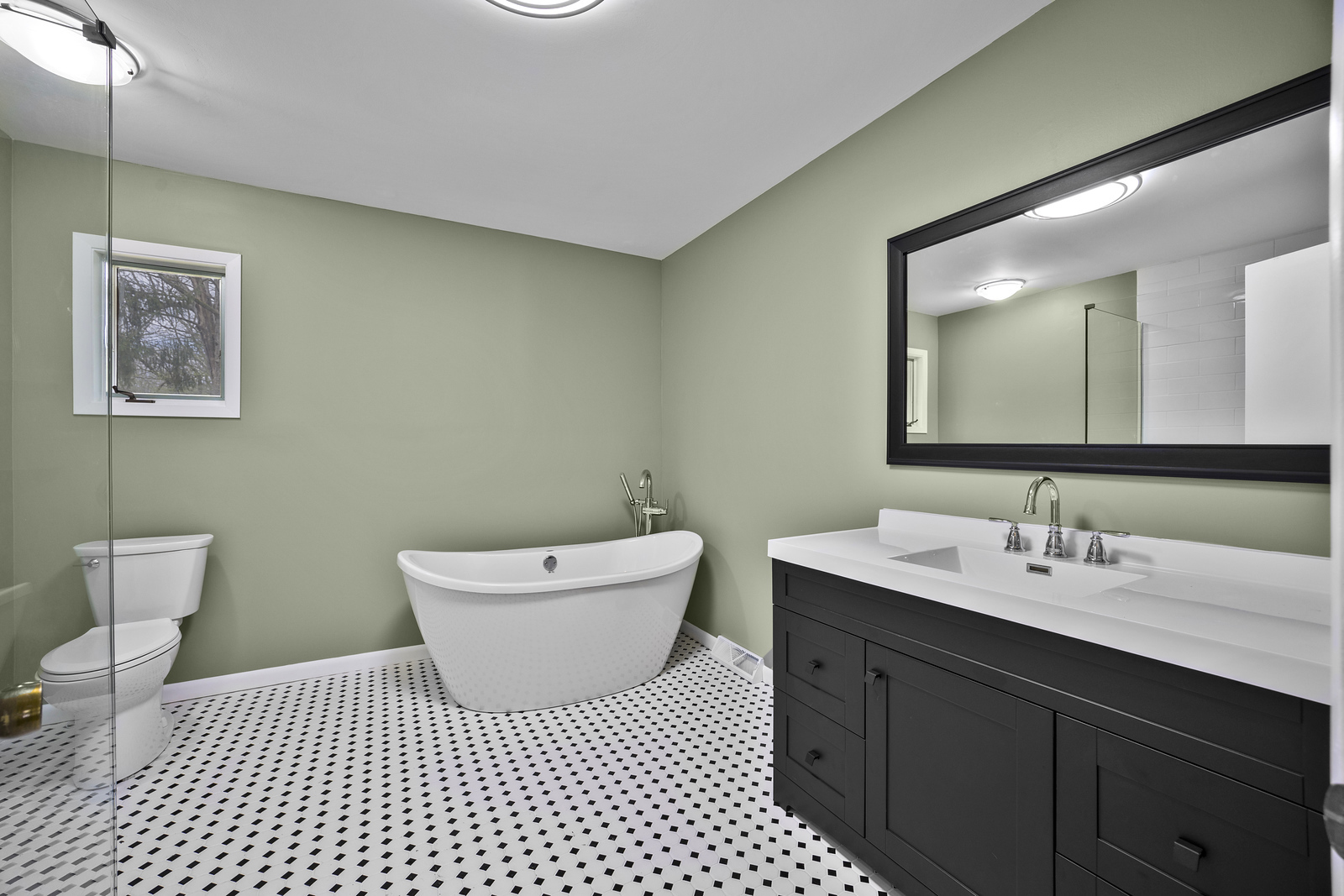 5514 N 13000 E Road, Momence, IL 60954