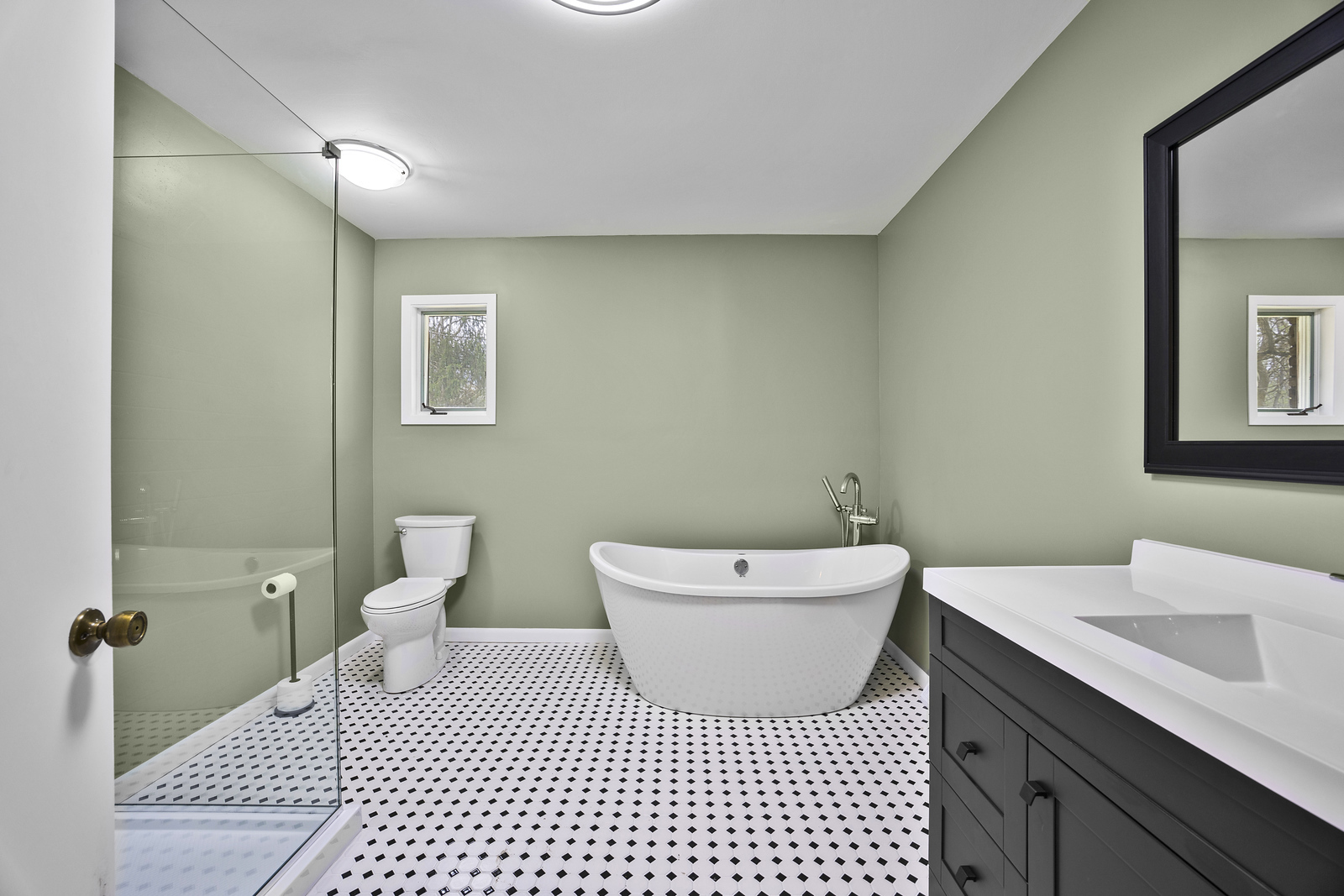 5514 N 13000 E Road, Momence, IL 60954