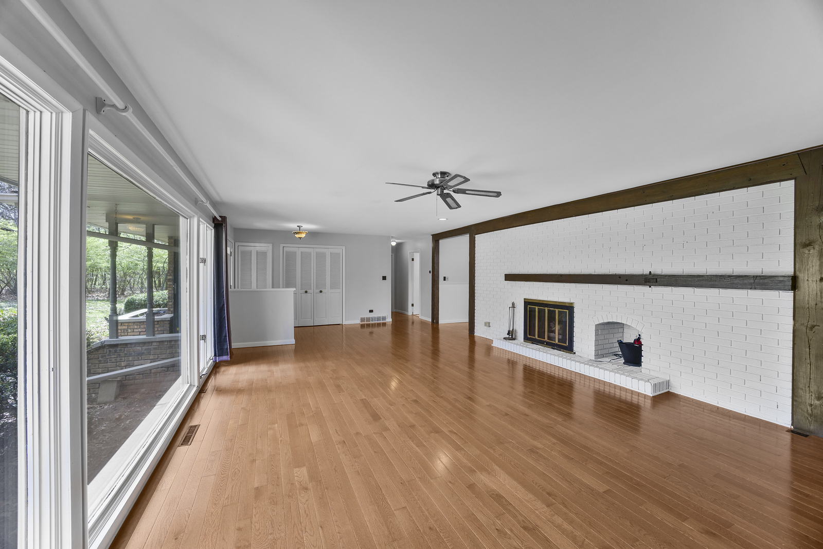 5514 N 13000 E Road, Momence, IL 60954