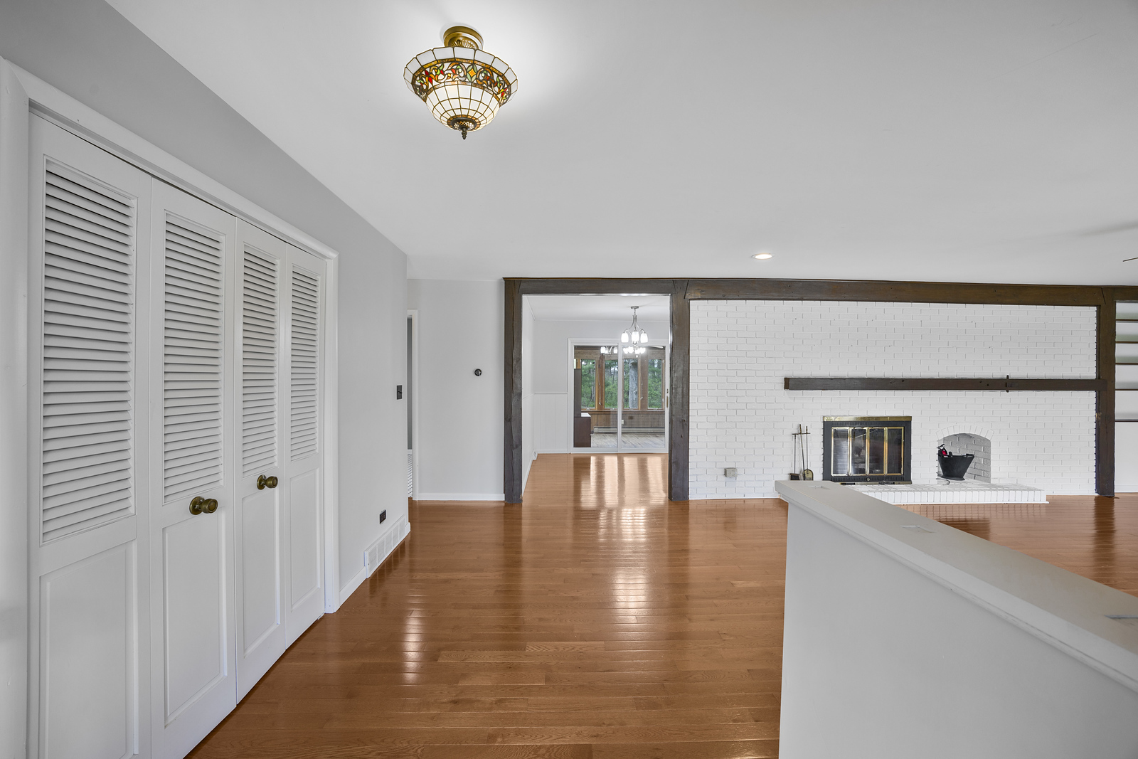 5514 N 13000 E Road, Momence, IL 60954