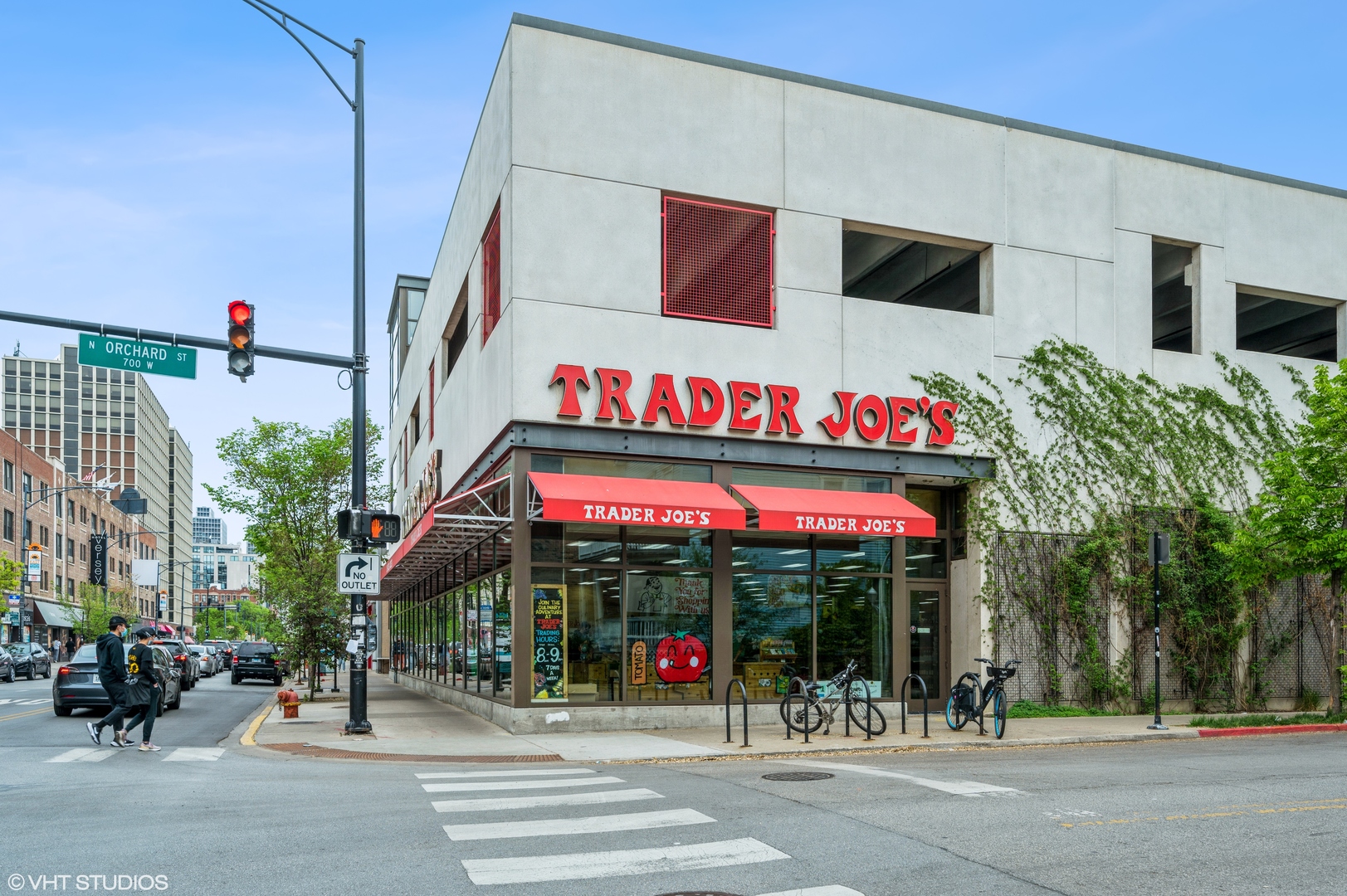 2800 N Orchard Street #910, Chicago, IL 60657