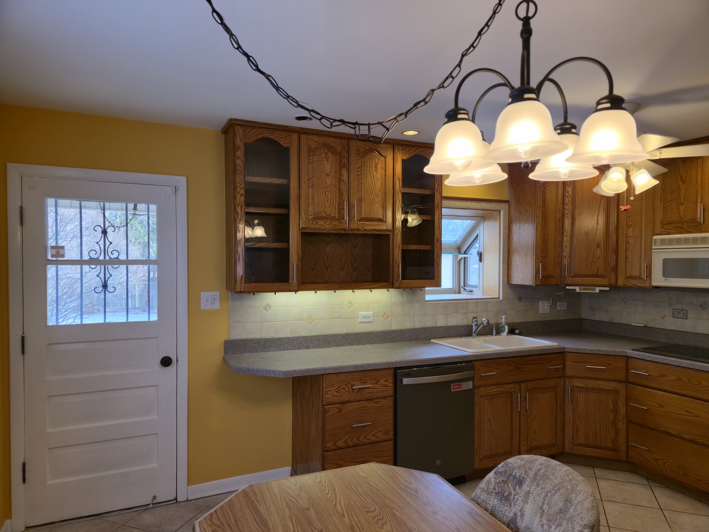 14927 Kenton Avenue, Midlothian, IL 60445