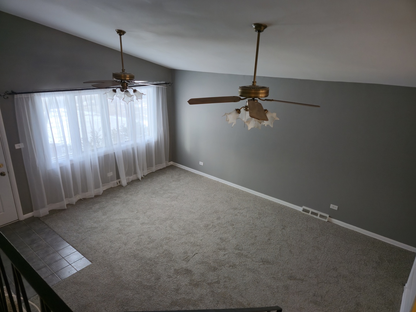 14927 Kenton Avenue, Midlothian, IL 60445