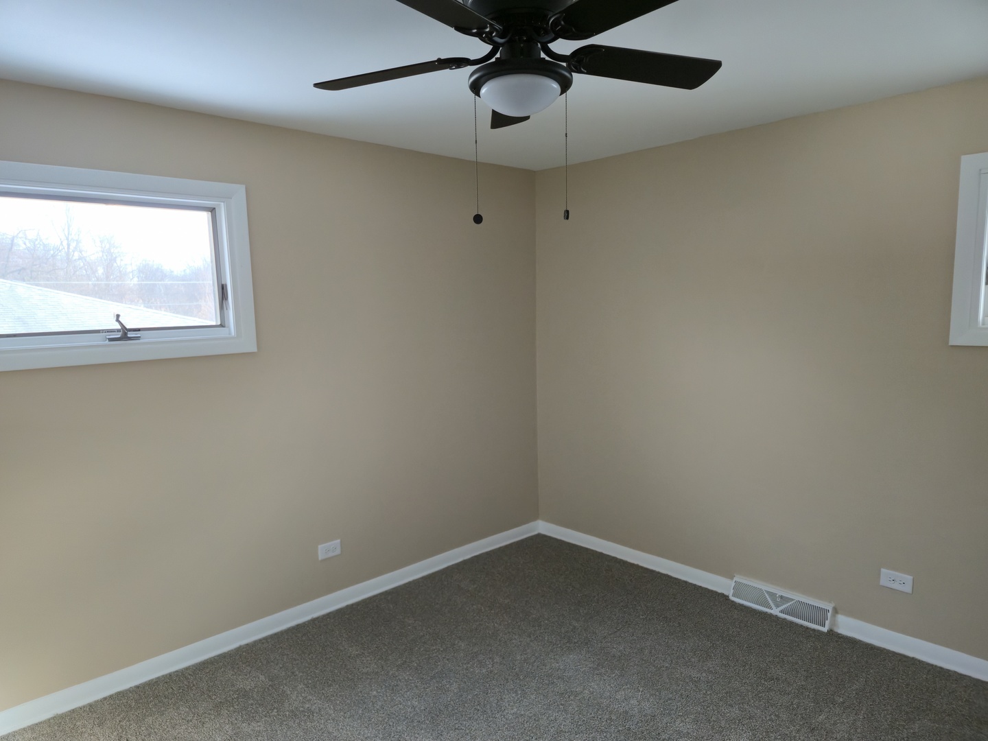 14927 Kenton Avenue, Midlothian, IL 60445