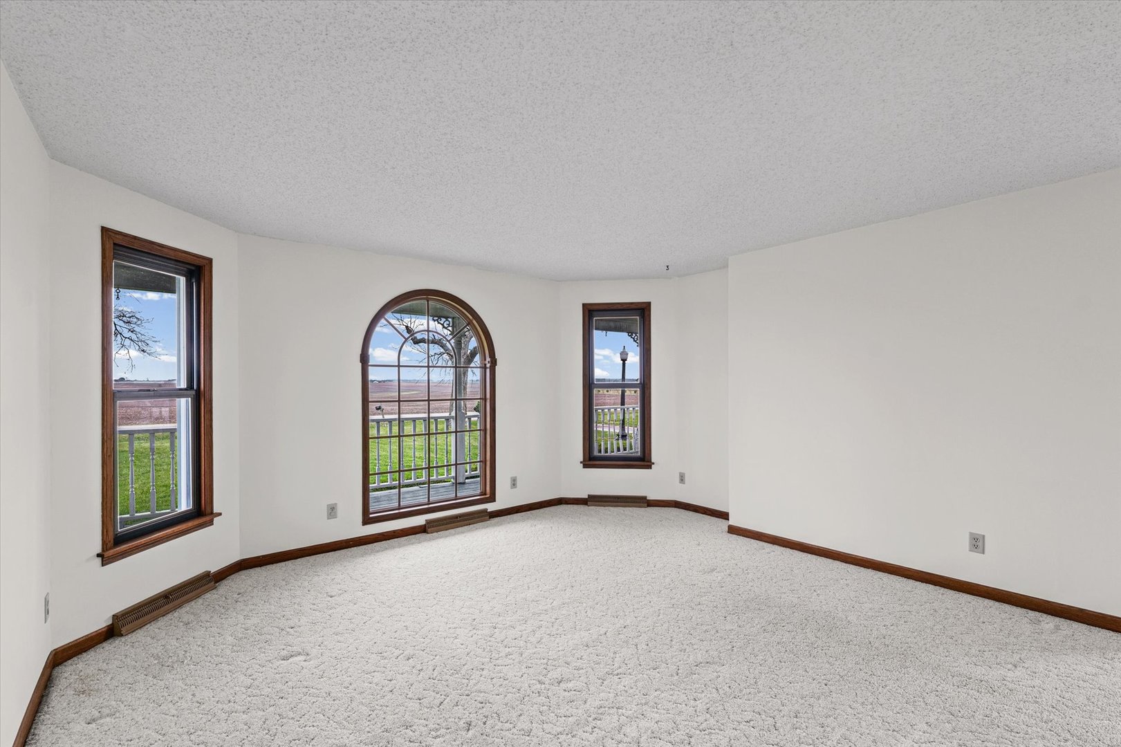 7961 N 3000 Road, Chatsworth, IL 60921