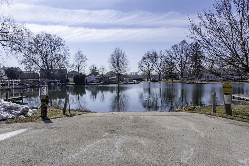 33771 N 2nd Street, Grayslake, IL 60030