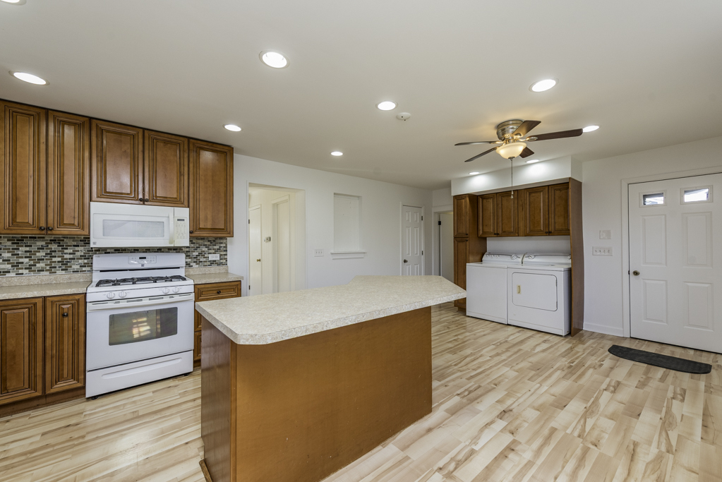 33771 N 2nd Street, Grayslake, IL 60030