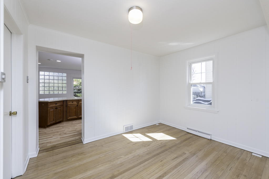 33771 N 2nd Street, Grayslake, IL 60030