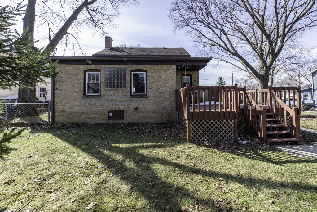 33771 N 2nd Street, Grayslake, IL 60030