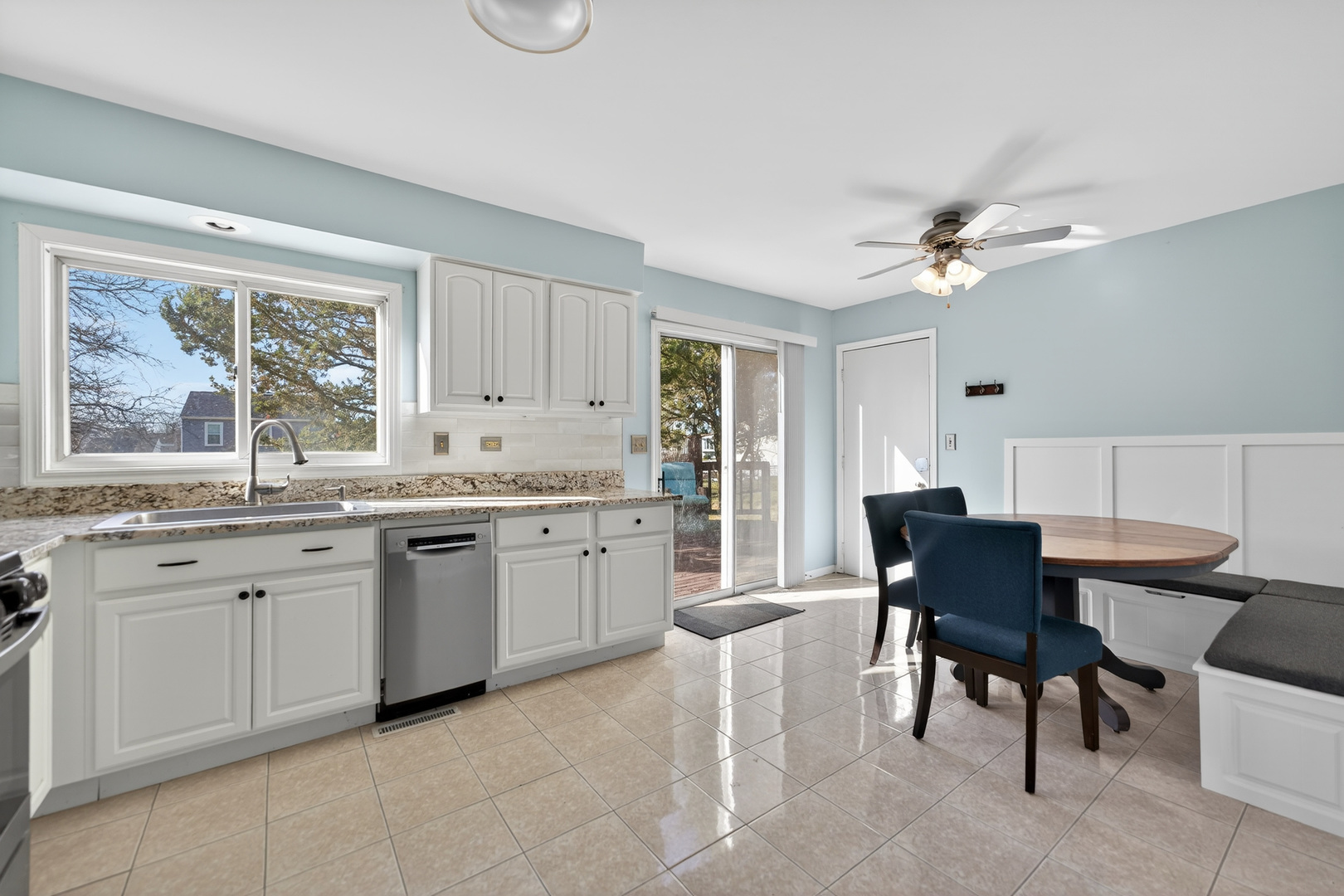 736 Cypress Lane, Carol Stream, IL 60188