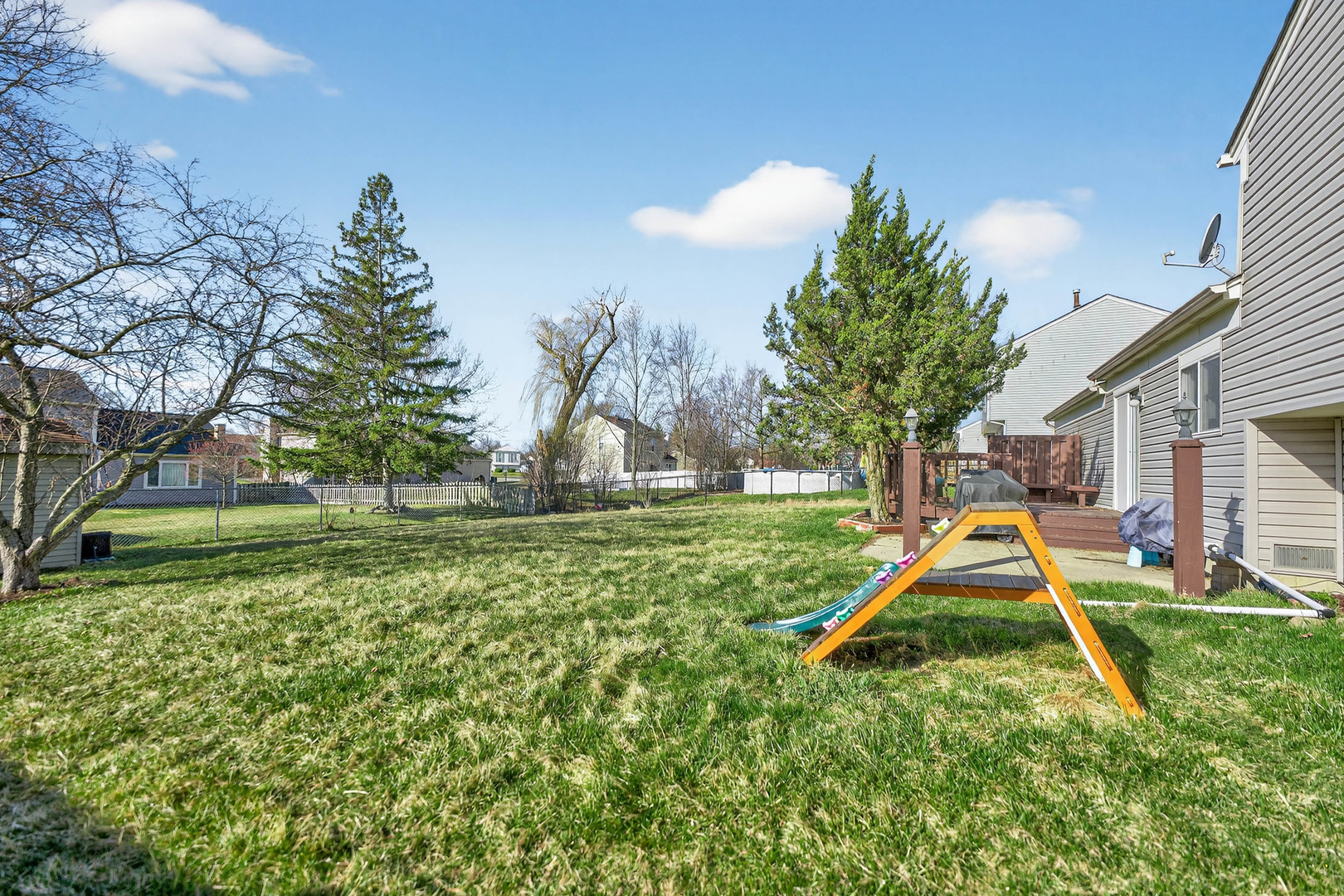 736 Cypress Lane, Carol Stream, IL 60188