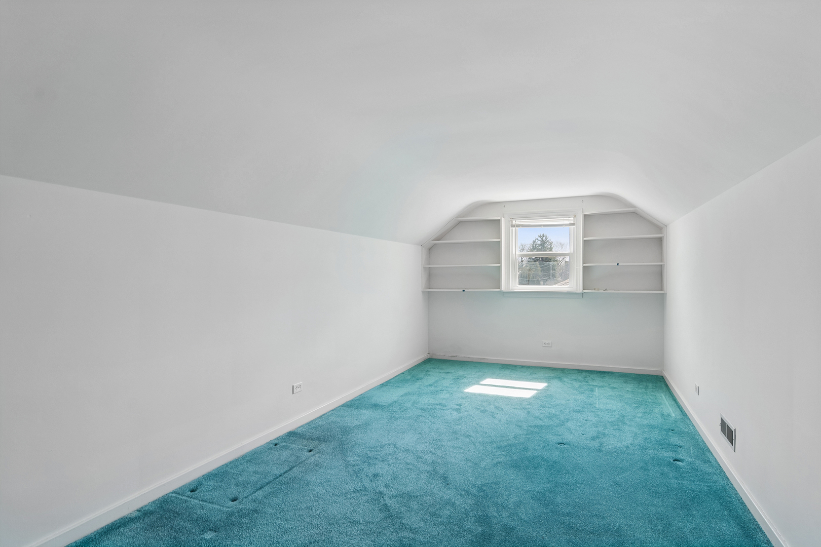 142 S Fremont Street, Palatine, IL 60067