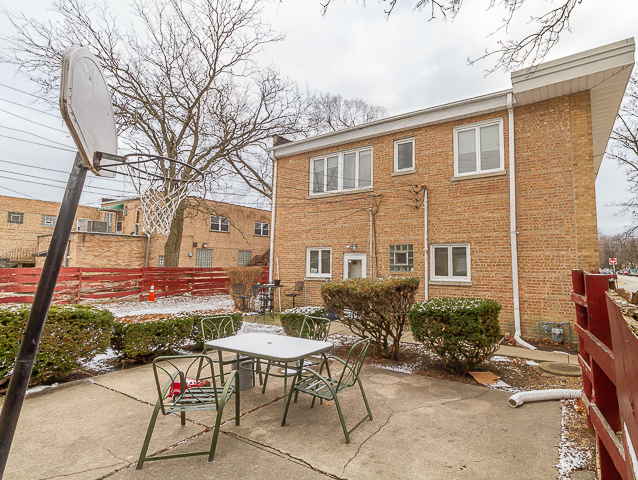 5718 W 35th Street, Cicero, IL 60804