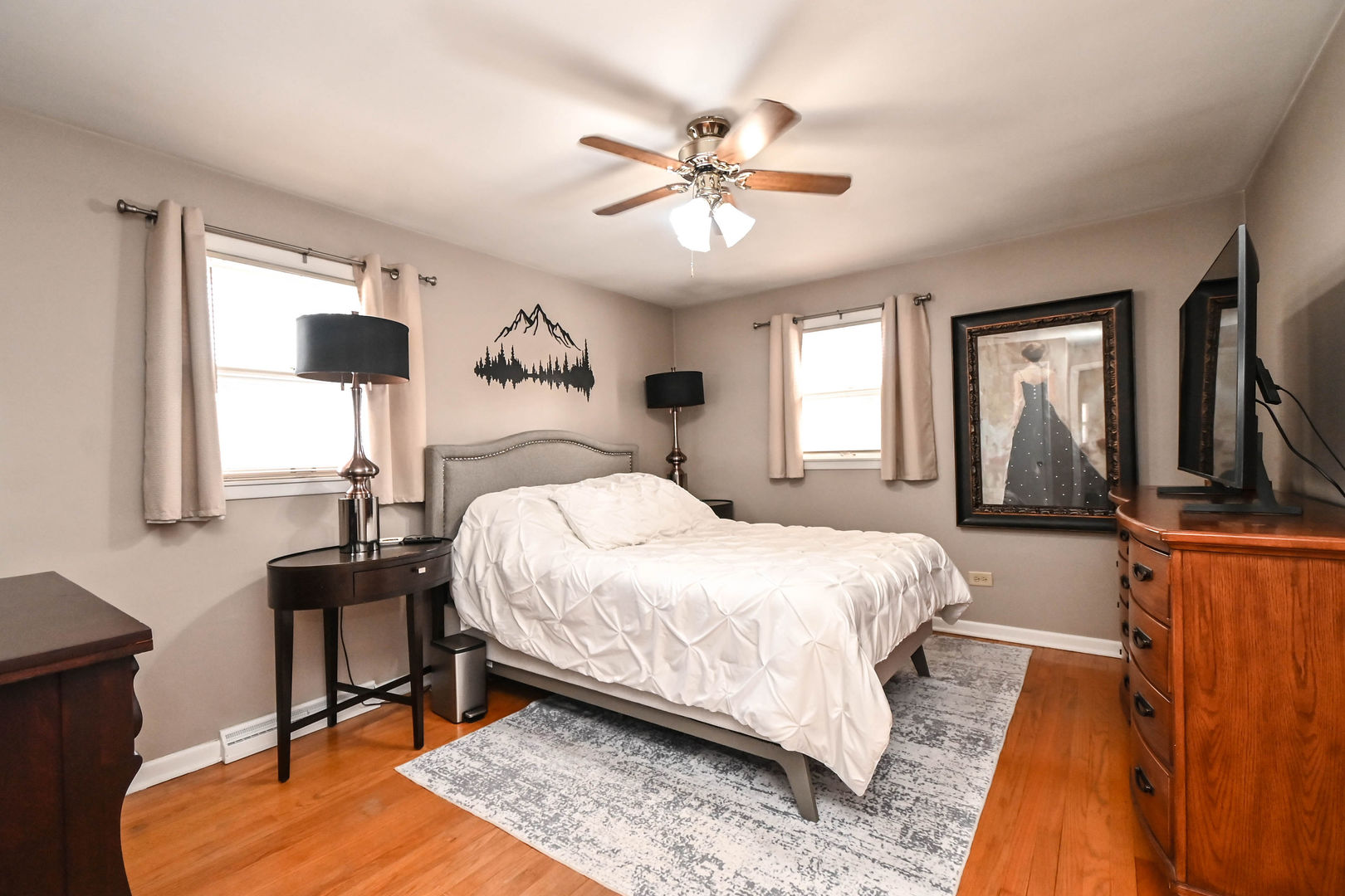 3877 Grandview Avenue, Gurnee, IL 60031