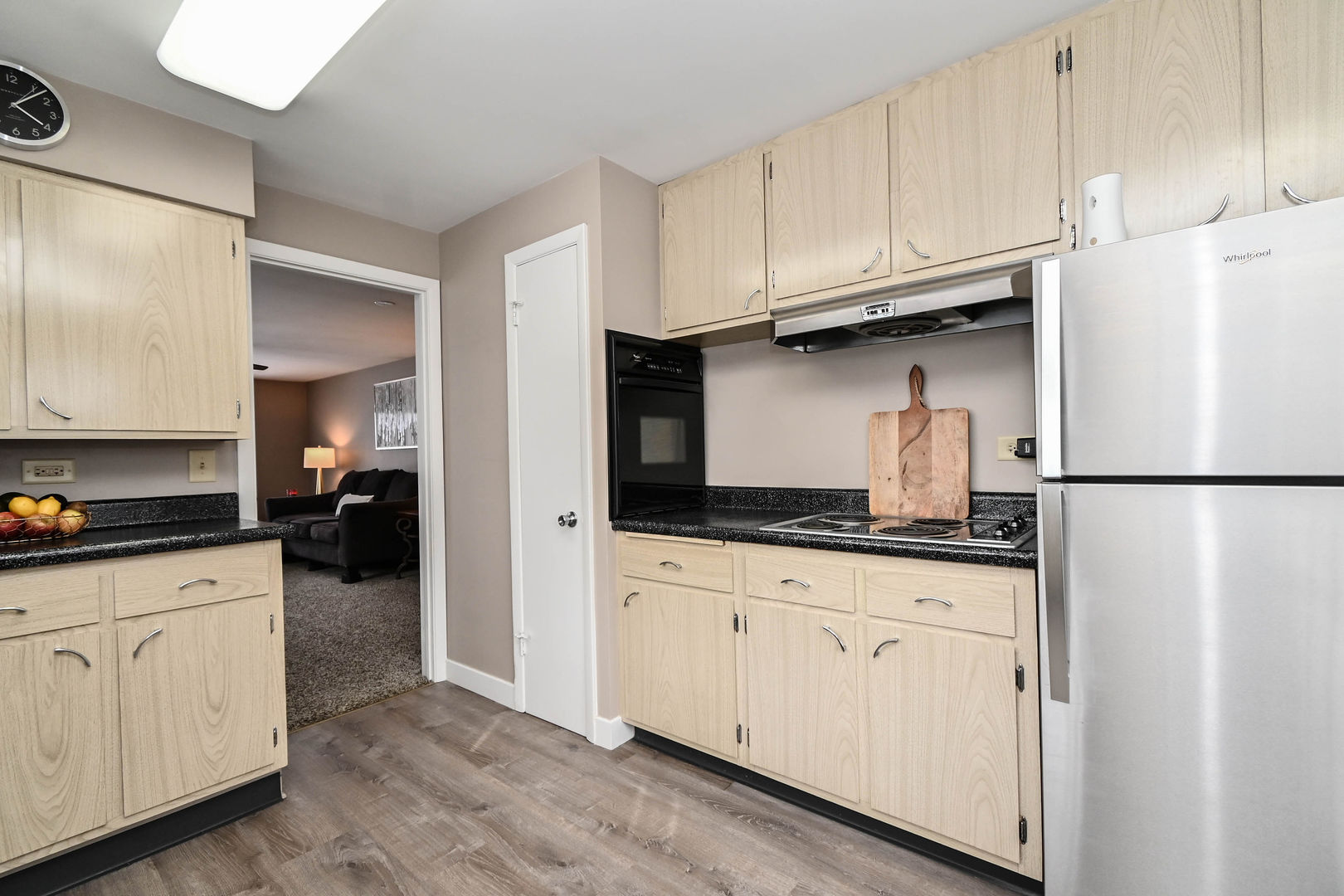 3877 Grandview Avenue, Gurnee, IL 60031