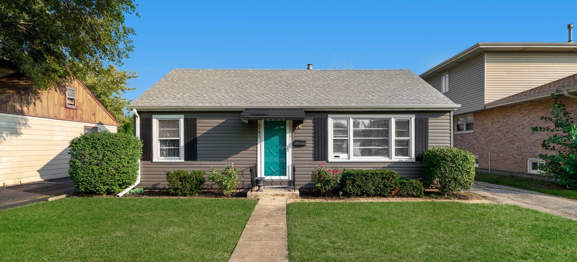 5145 State Road, Burbank, IL 60459