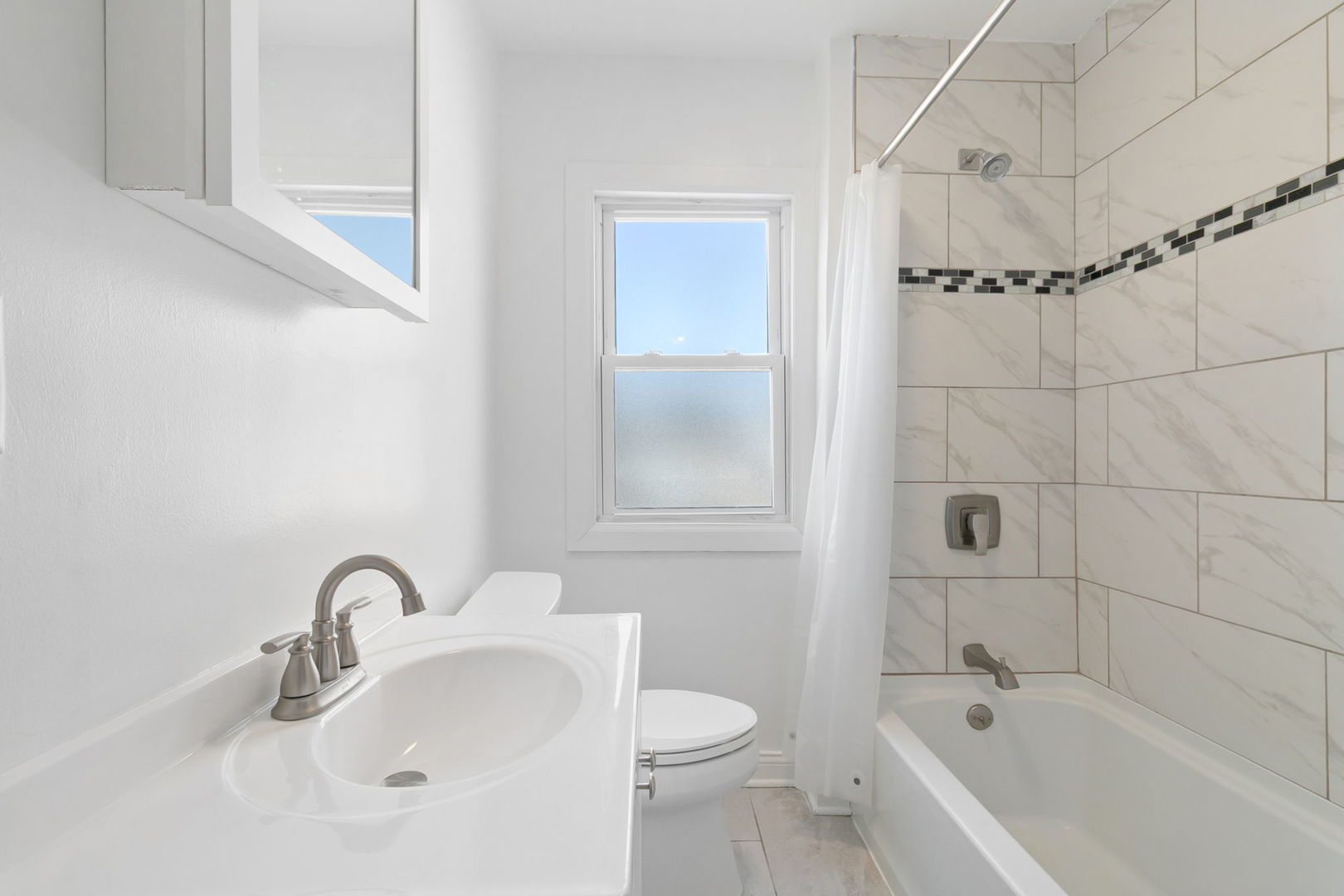 1144 N Austin Boulevard #1, Oak Park, IL 60302