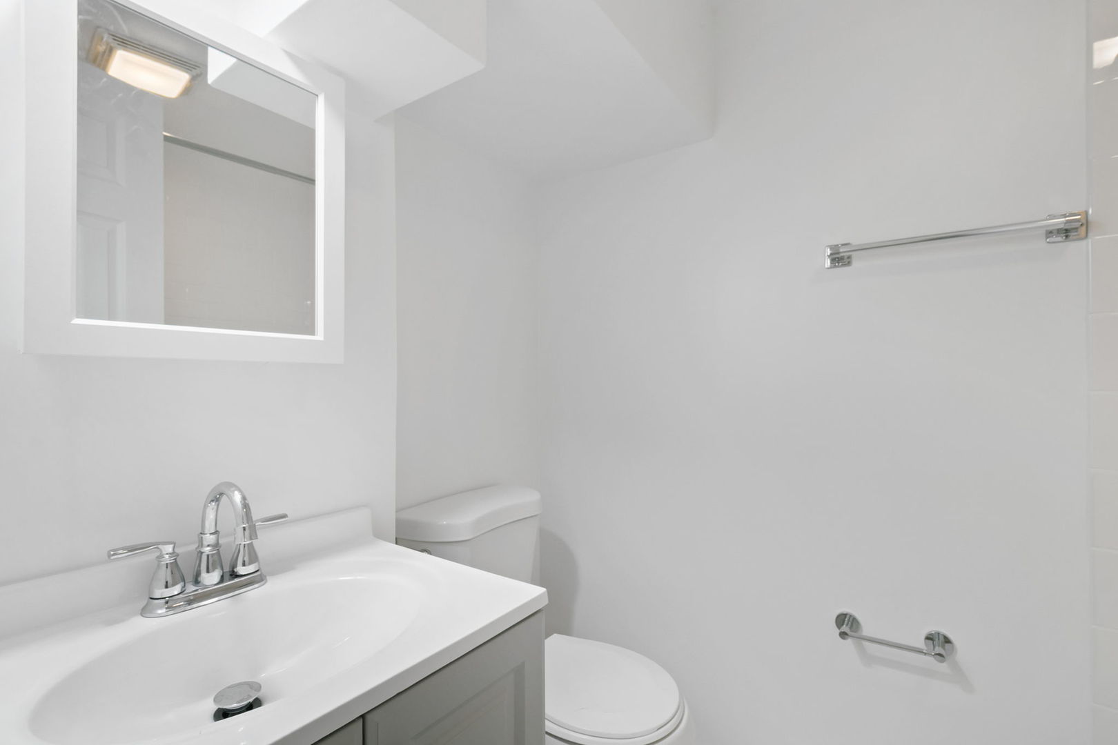 1144 N Austin Boulevard #1, Oak Park, IL 60302