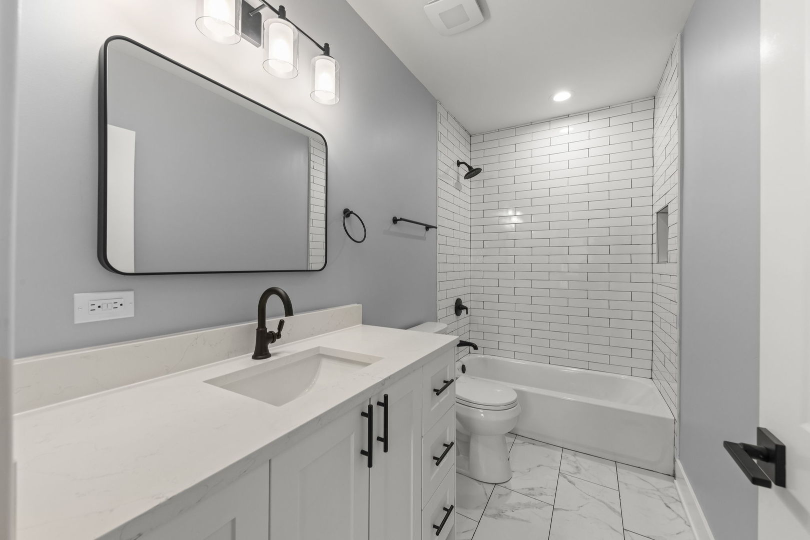 7600 W 60th Street, Summit, IL 60501