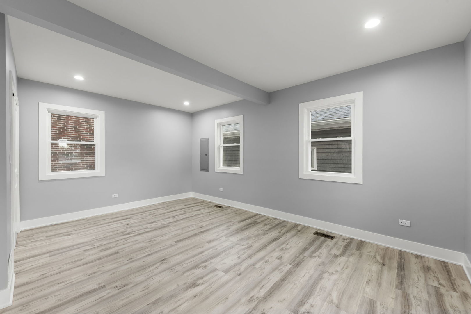 7600 W 60th Street, Summit, IL 60501
