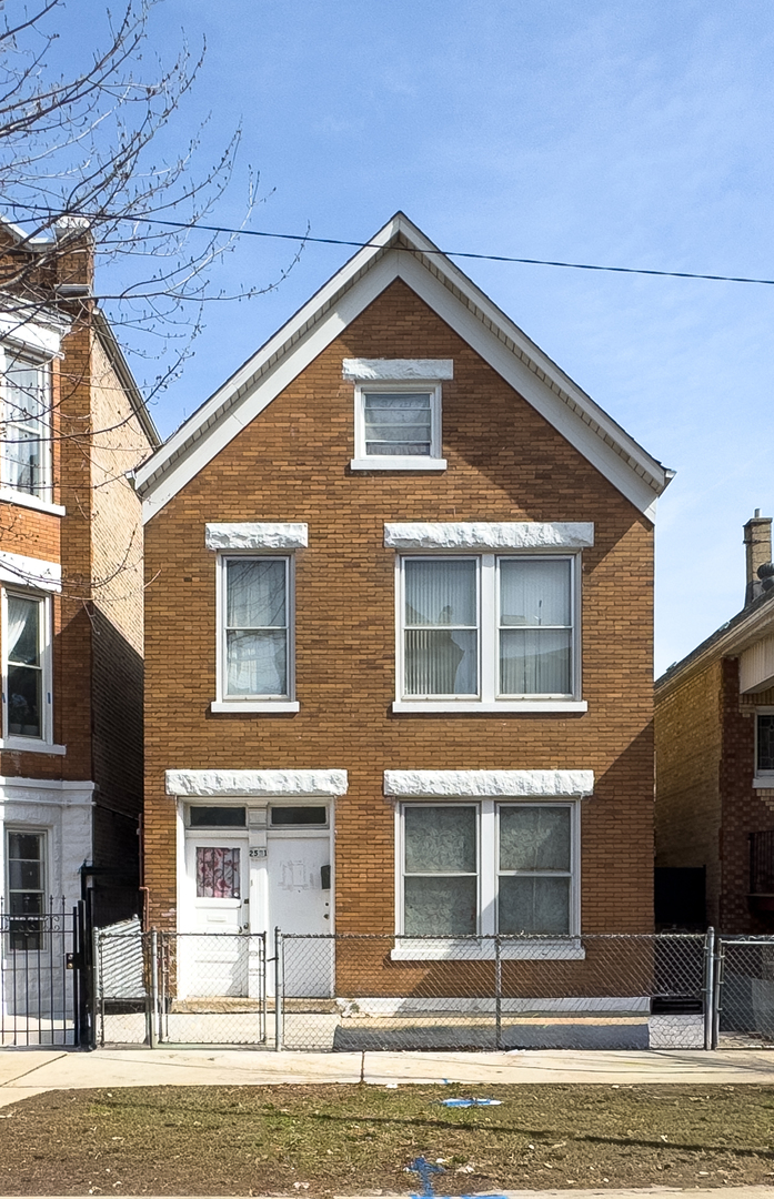 2531 S Christiana Avenue, Chicago, IL 60623