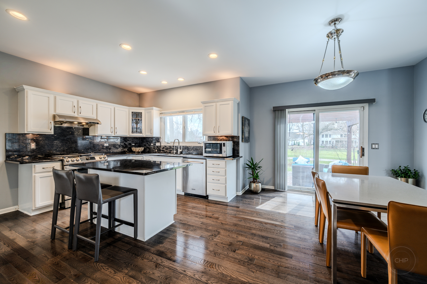 2805 Clara Avenue, Aurora, IL 60502