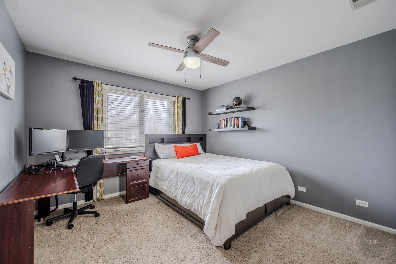 2805 Clara Avenue, Aurora, IL 60502