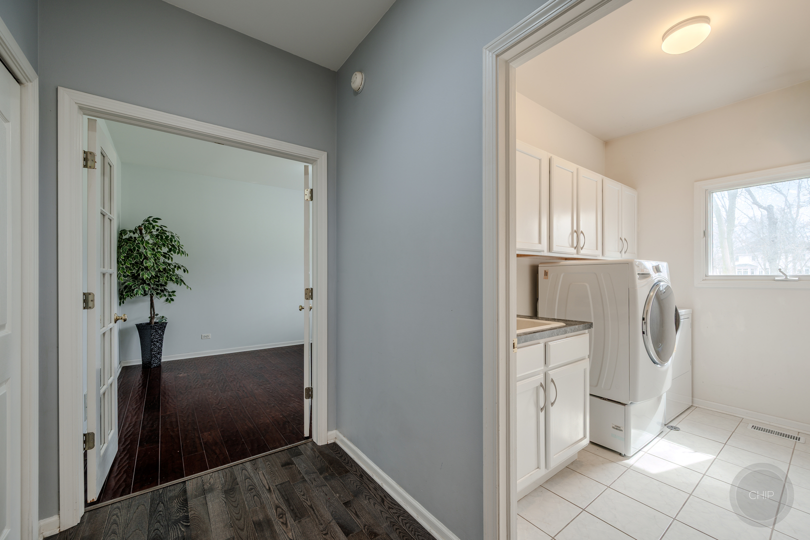 2805 Clara Avenue, Aurora, IL 60502