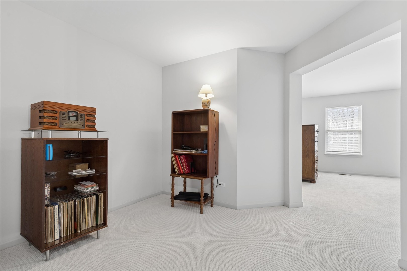 77 Lee Court, Winfield, IL 60190