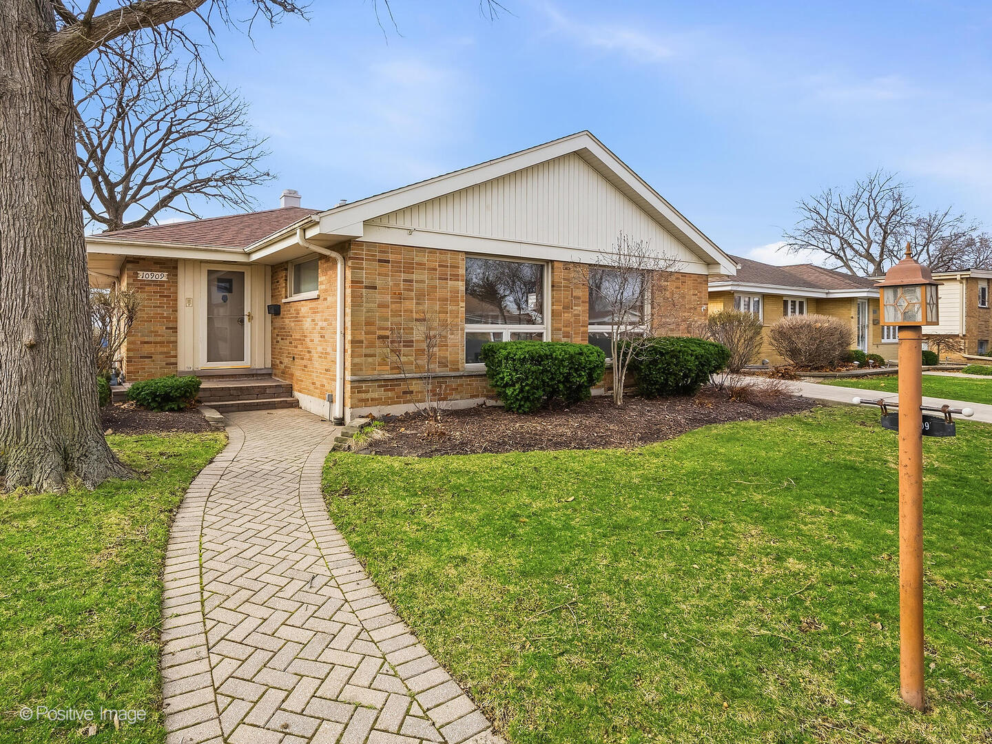 10909 Martindale Drive, Westchester, IL 60154