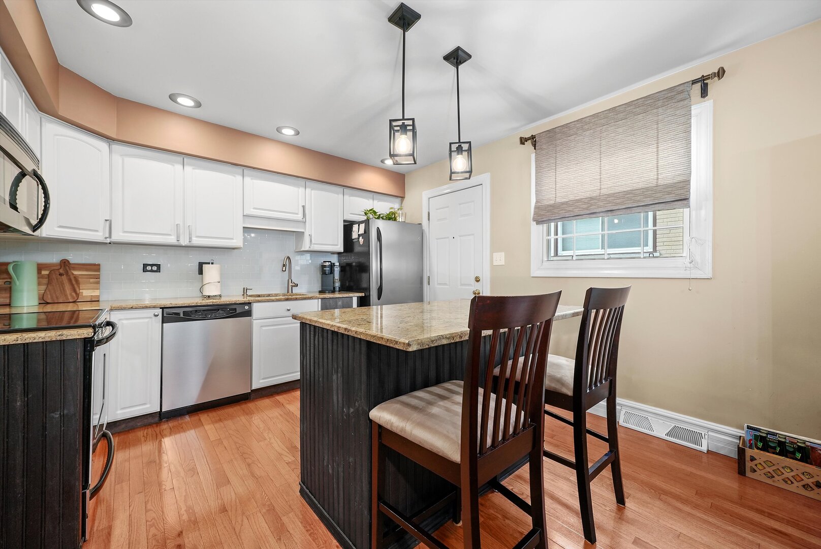 4407 Howard Avenue #2, Western Springs, IL 60558