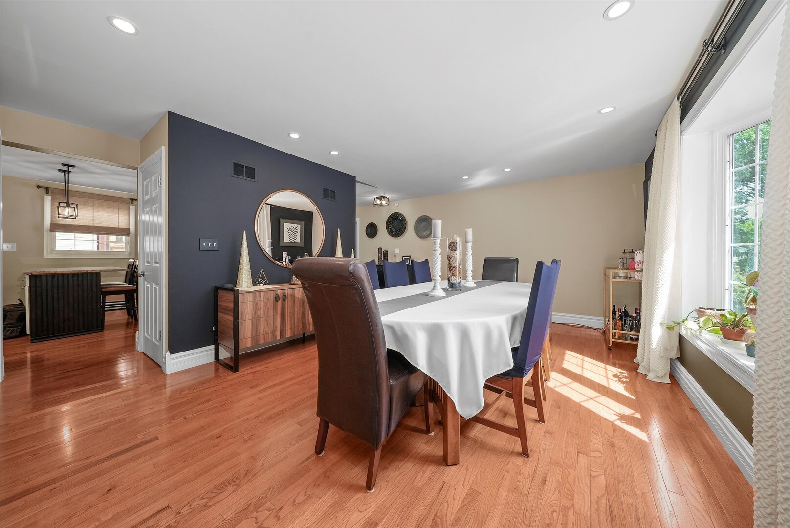 4407 Howard Avenue #2, Western Springs, IL 60558