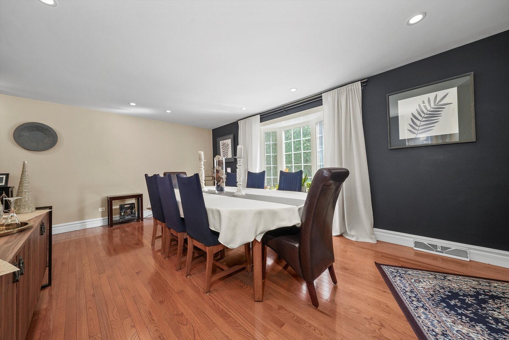 4407 Howard Avenue #2, Western Springs, IL 60558