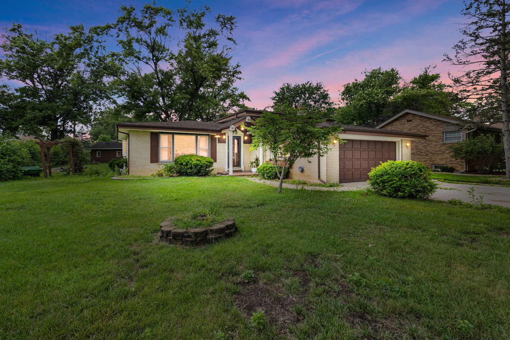 13064 S 71ST Avenue, Palos Heights, IL 60463