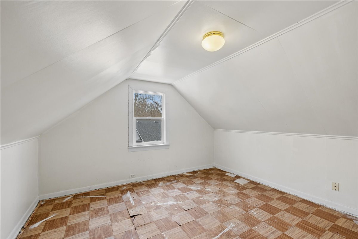 338 College Avenue, Winthrop Harbor, IL 60096