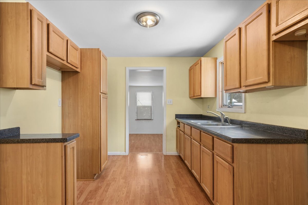 338 College Avenue, Winthrop Harbor, IL 60096