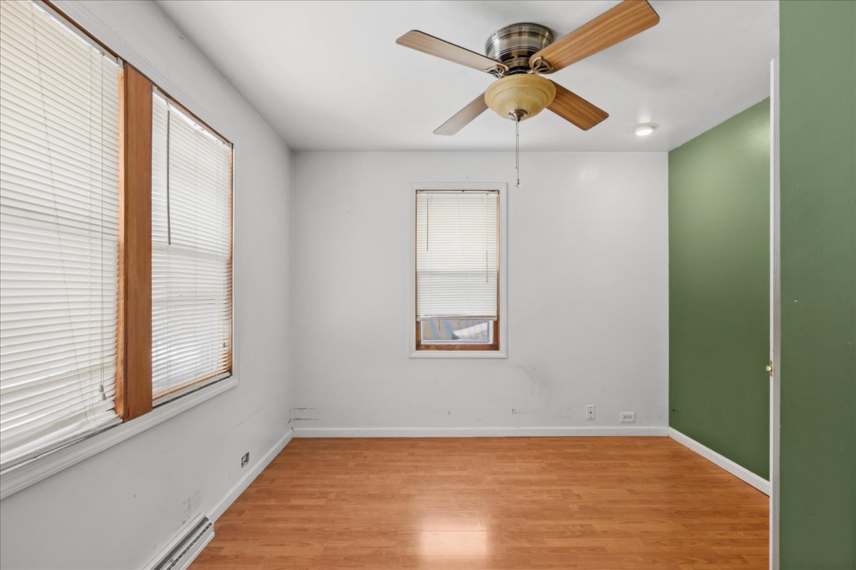 338 College Avenue, Winthrop Harbor, IL 60096