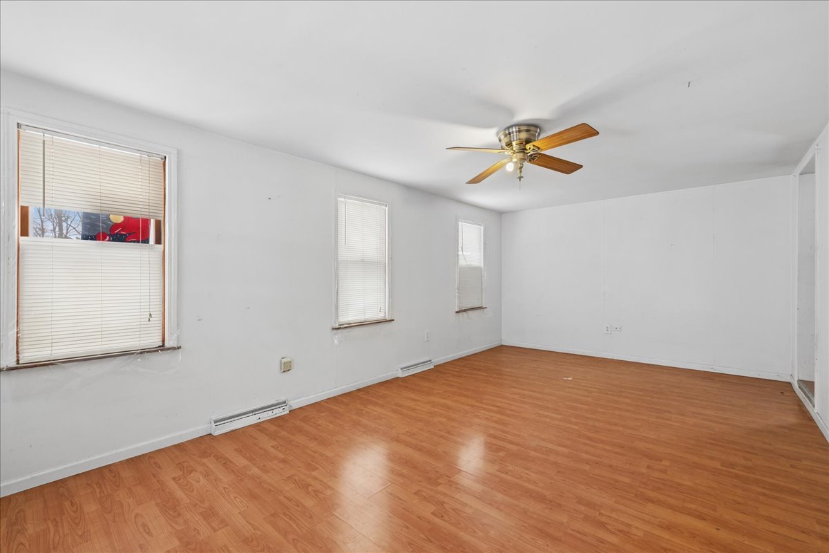 338 College Avenue, Winthrop Harbor, IL 60096