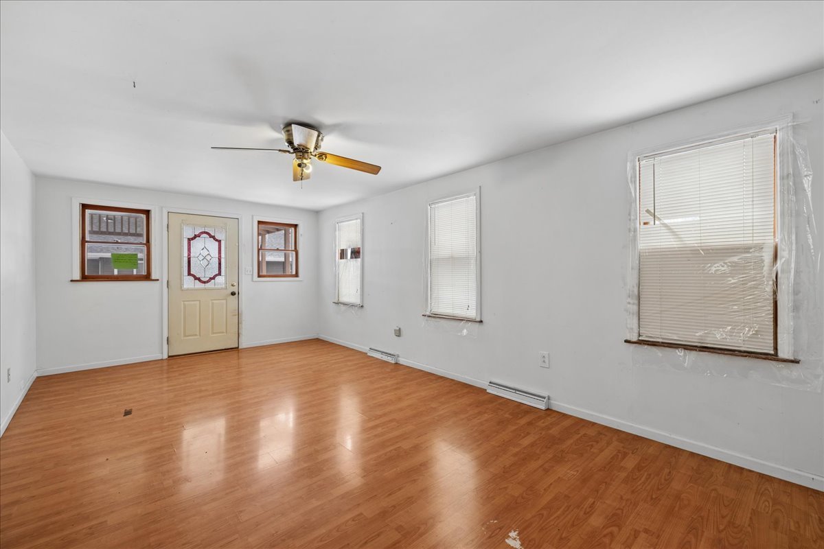 338 College Avenue, Winthrop Harbor, IL 60096