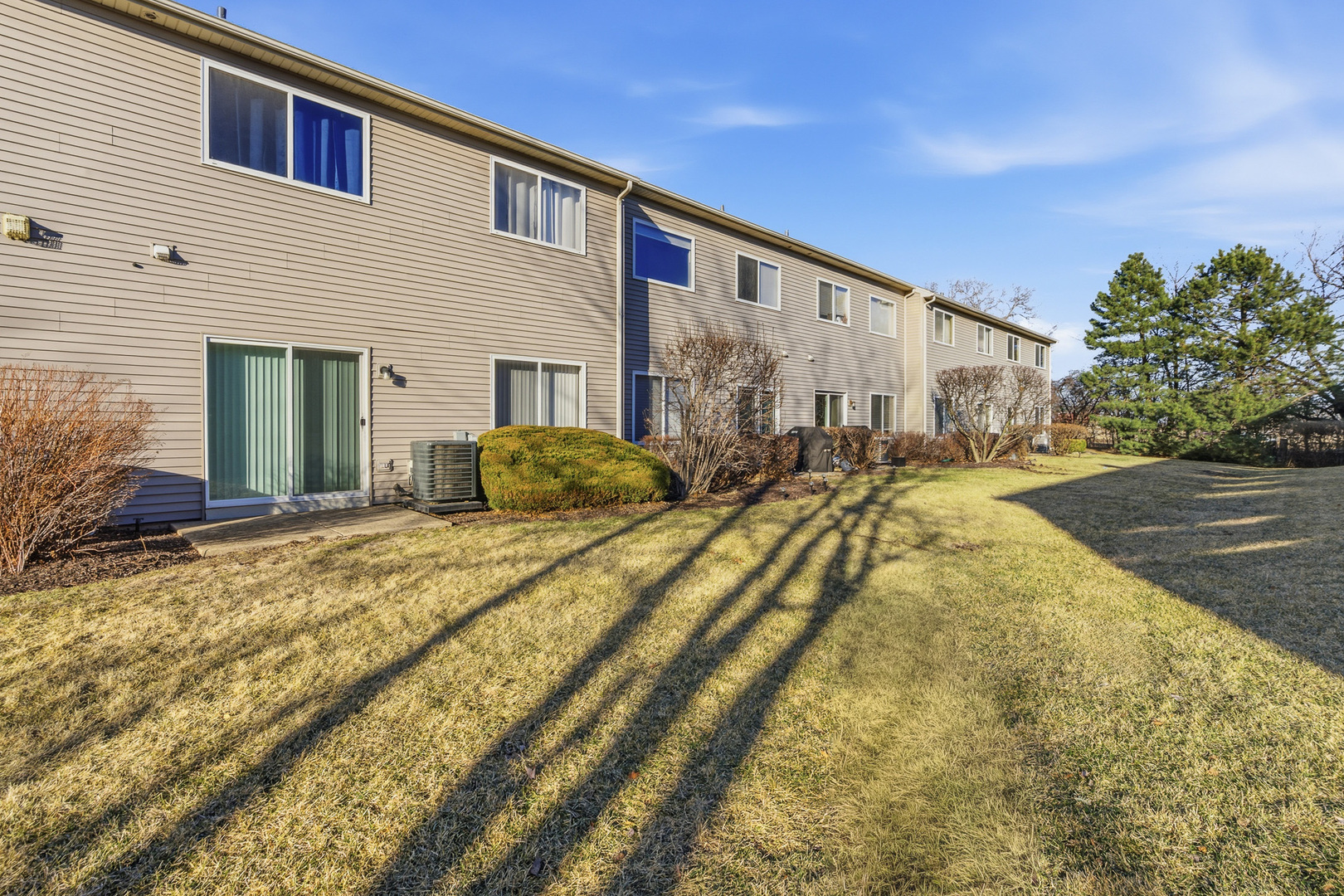 17656 S Gilbert Drive, Lockport, IL 60441