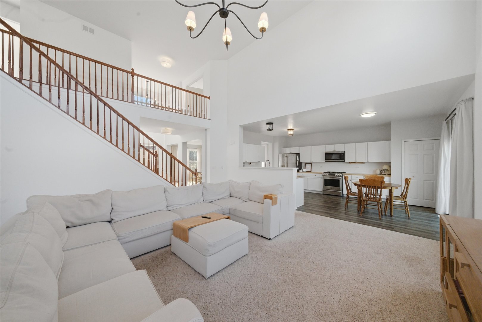 510 Golden Valley Lane, Algonquin, IL 60102