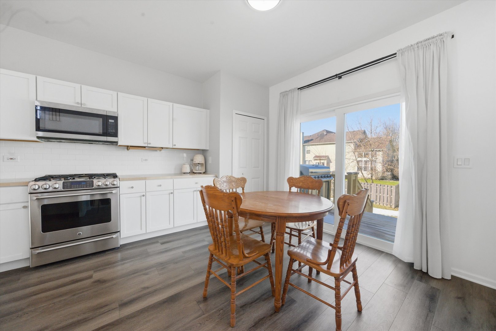 510 Golden Valley Lane, Algonquin, IL 60102
