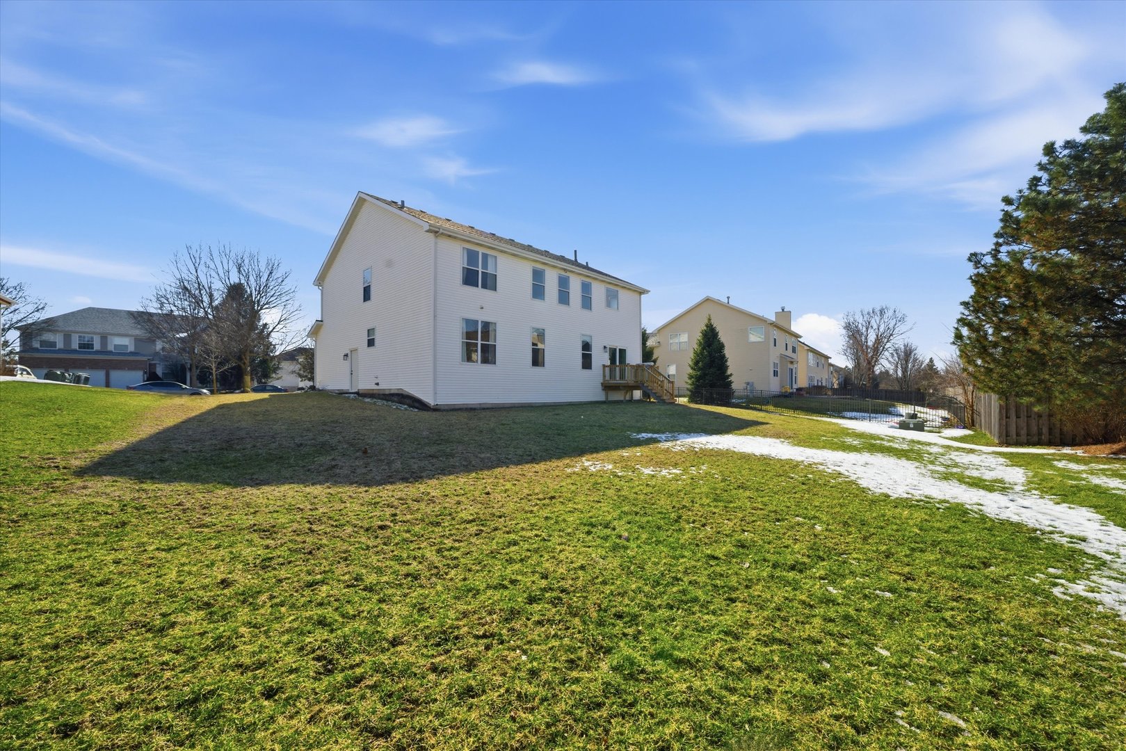 510 Golden Valley Lane, Algonquin, IL 60102