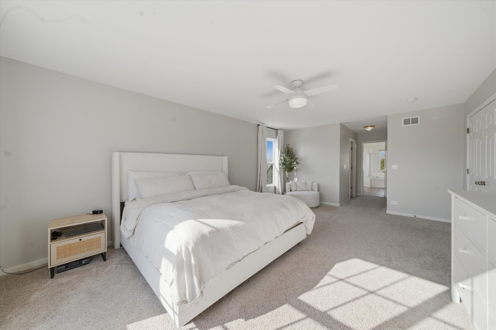 510 Golden Valley Lane, Algonquin, IL 60102