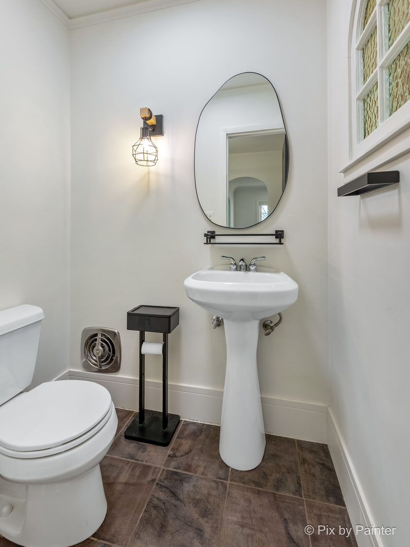 928 S Harvard Avenue, Villa Park, IL 60181