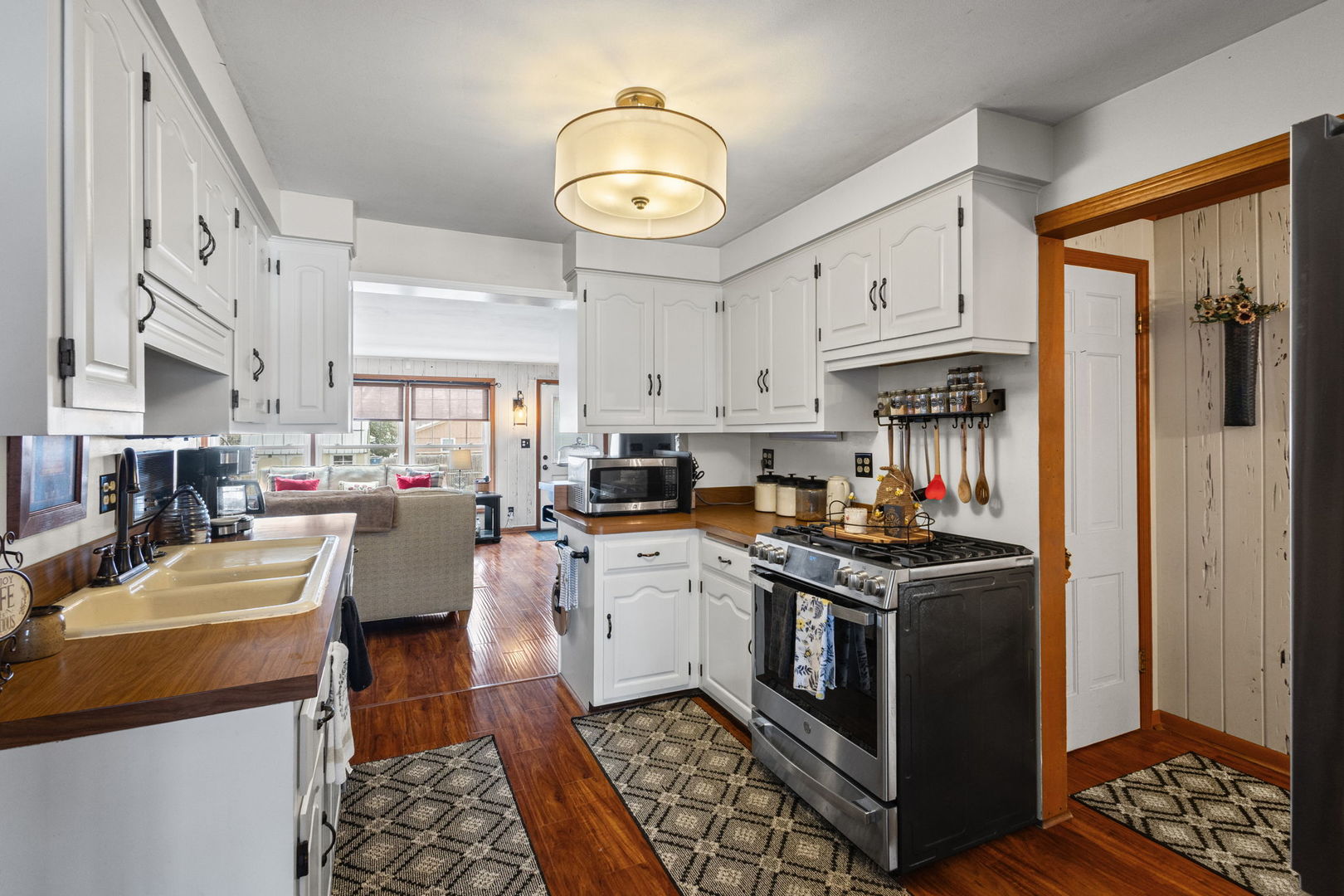 3519 Peoria Street, Steger, IL 60475