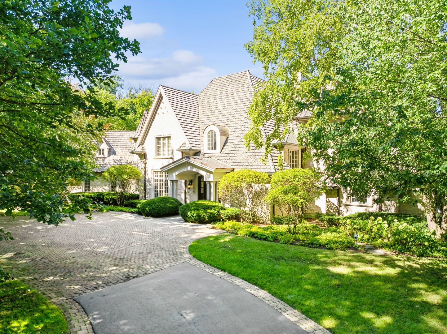 3102 White Oak Lane, Oak Brook, IL 60523