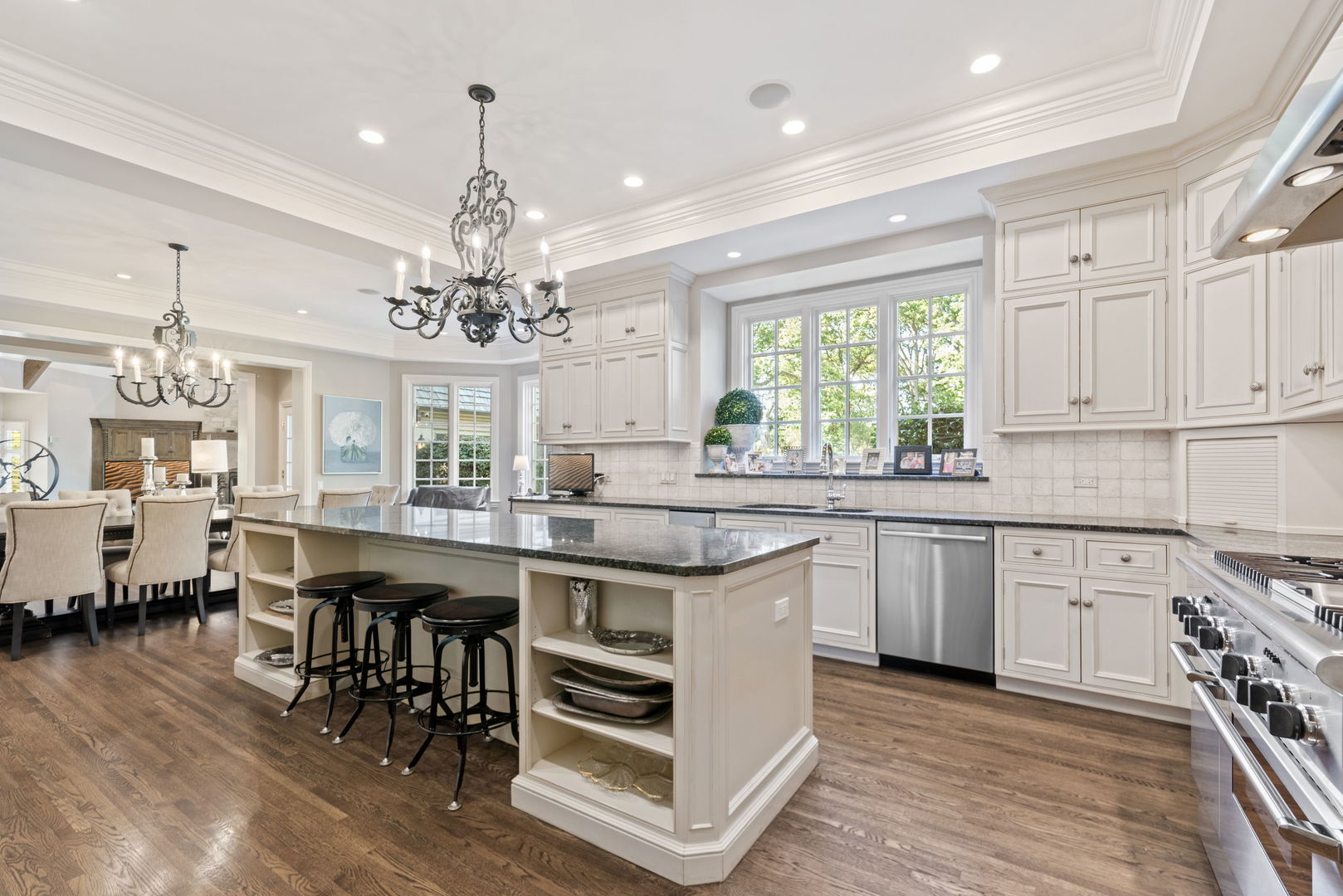 3102 White Oak Lane, Oak Brook, IL 60523