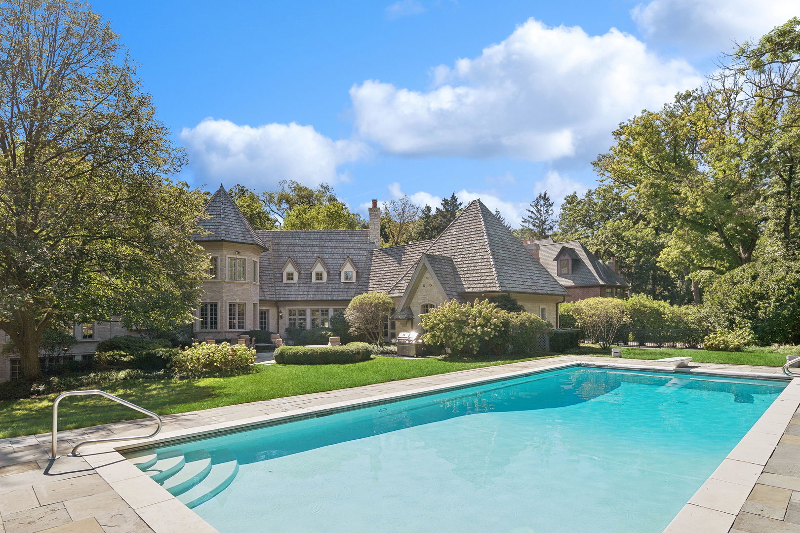 3102 White Oak Lane, Oak Brook, IL 60523